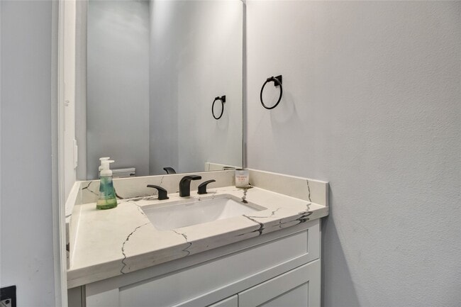 Building Photo - 811 Paul Quinn St