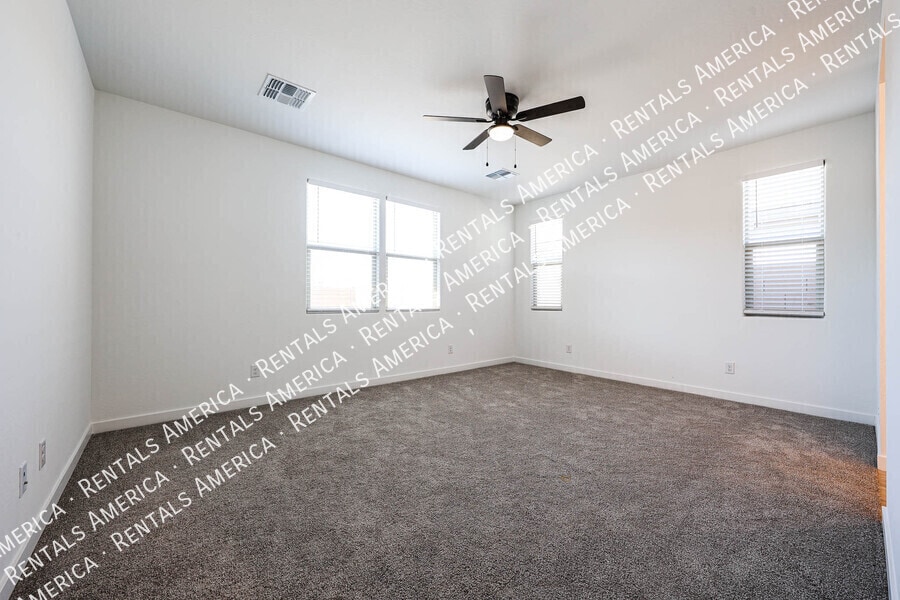 Building Photo - 5411 W Royal Palm Rd