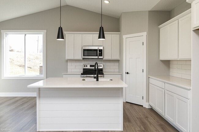 Building Photo - 3 br, 2.5 bath House - 529 Meadows Ct