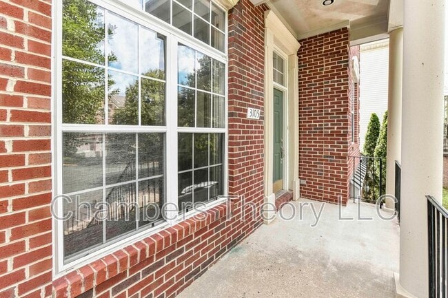 Building Photo - 3105 White Daisy Pl