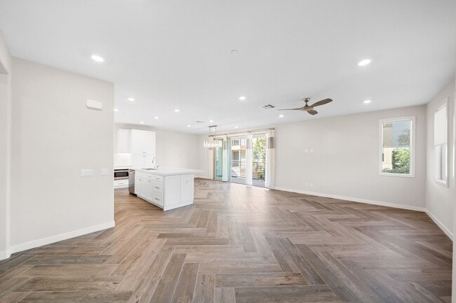 Building Photo - Split level floor plan on a gorgeously upgraded home