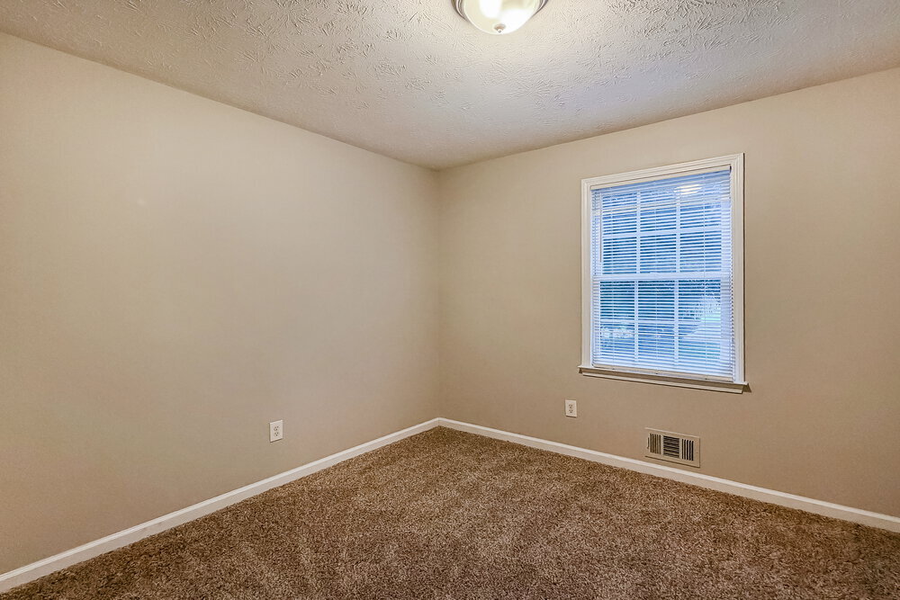 Building Photo - 140 Loxley Ct