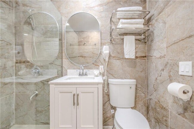 Building Photo - 138 D View Ave