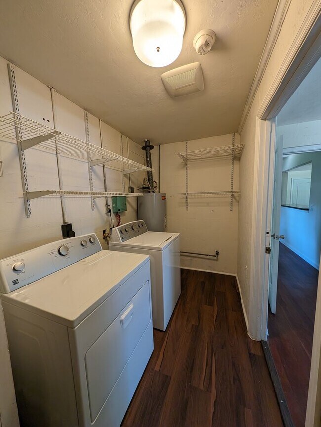 Building Photo - 531 NW 52nd Ter