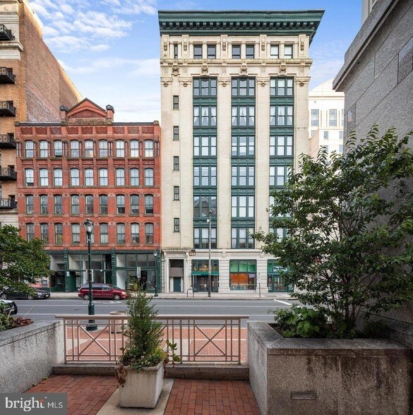Building Photo - 1228-32-1232 Arch St