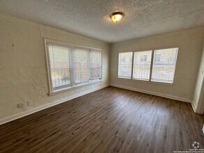 Building Photo - 1625 McCullough Ave