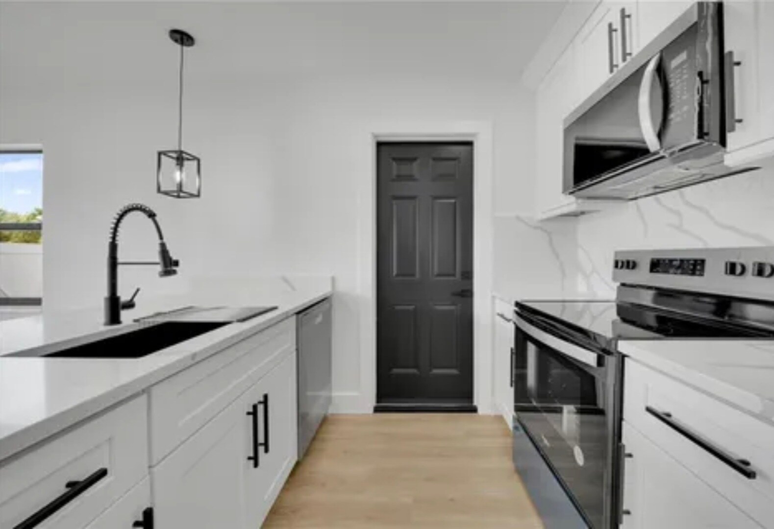 Building Photo - 3031 28th St N