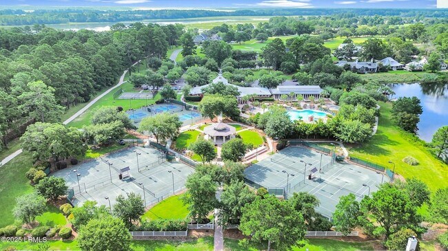 Building Photo - 110 Great Heron Way