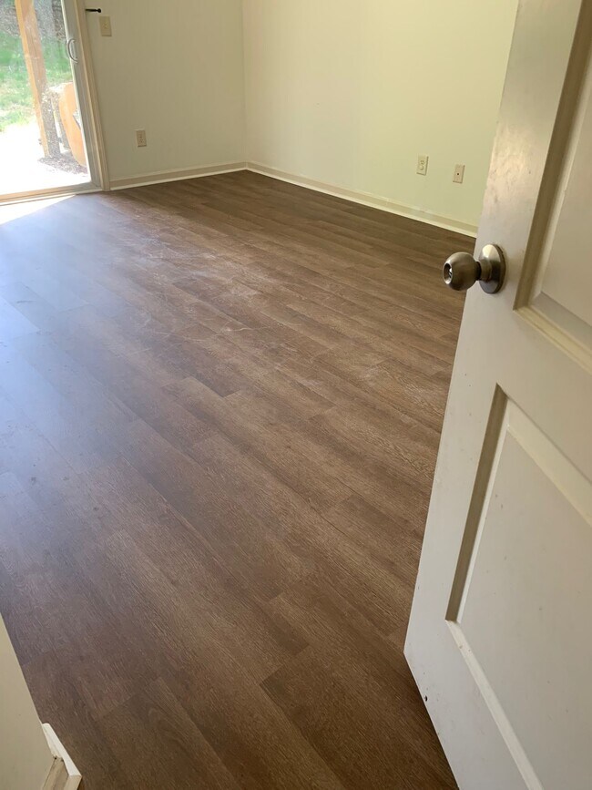 Building Photo - 7921 Dukes Dynasty Dr