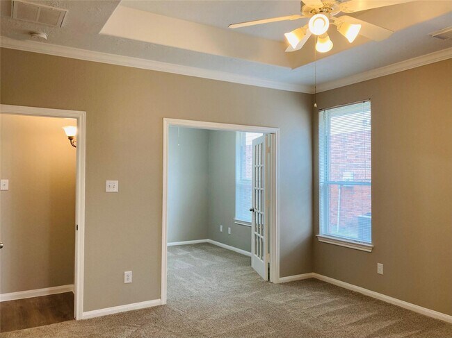 Building Photo - 18215 Linden Forest Ln