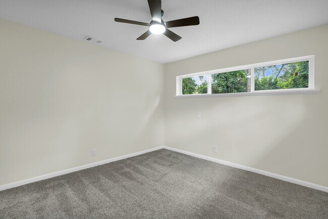 Building Photo - 28 Gerald Dr