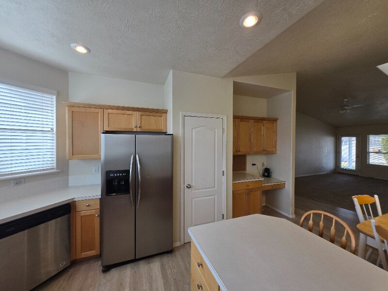 Building Photo - 2660 S Spring Bar Way