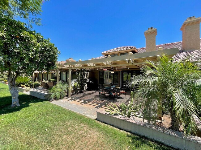 Building Photo - 41539 Woodhaven Dr W