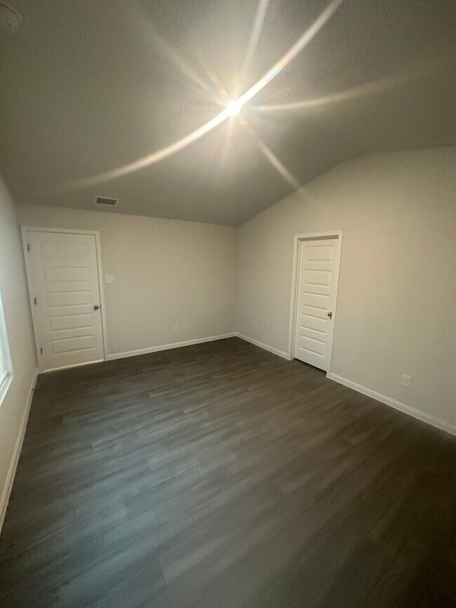 Building Photo - 59 Road 51026 Cleveland TX  77327