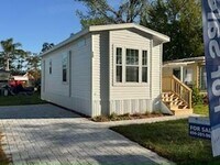 Building Photo - 6105 Land O' Lakes Blvd