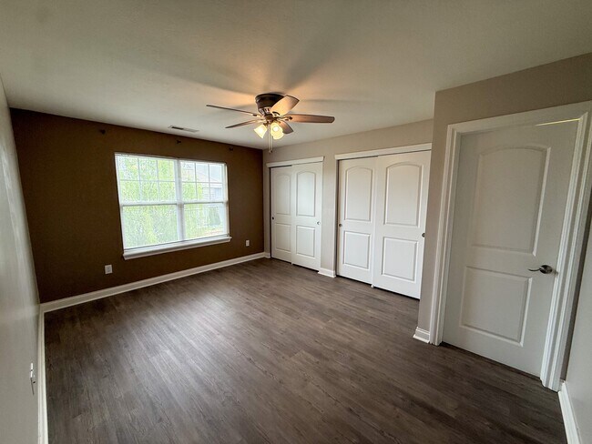 Building Photo - 8836 Kipling Dr