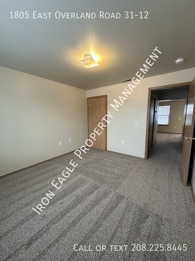 Building Photo - 1805 E Overland Rd