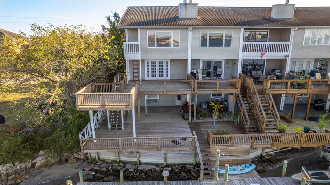 Building Photo - 202 Snug Harbour Dr