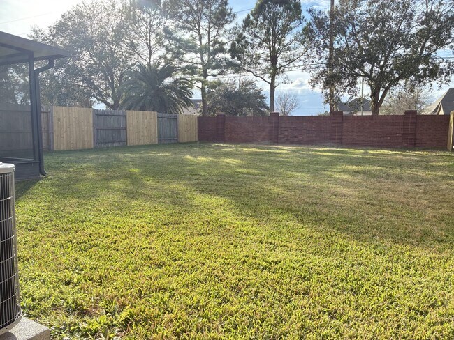 Building Photo - 10331 Marble Crest Dr