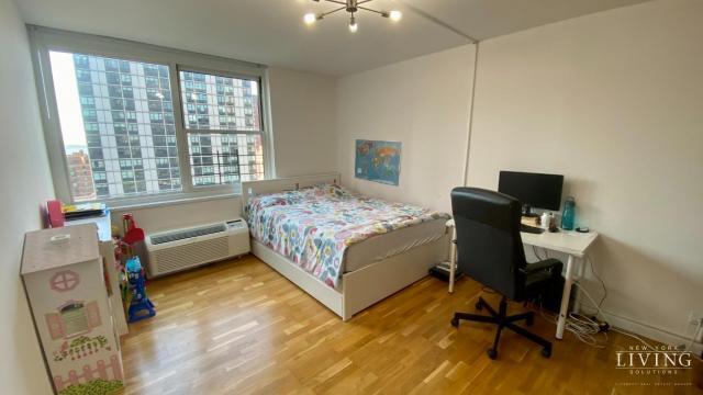 Building Photo - 2 bedroom in New York NY 10280