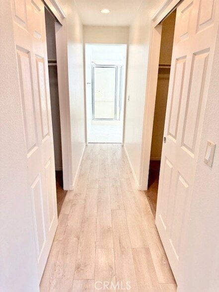 Building Photo - 1562 Cheshire Dr