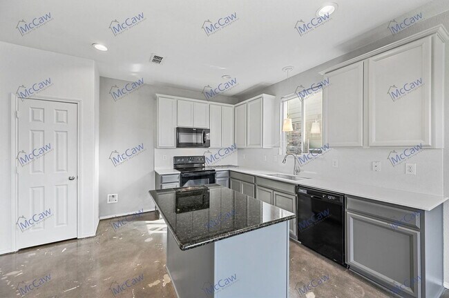Building Photo - 2424 Bermont Red Ln