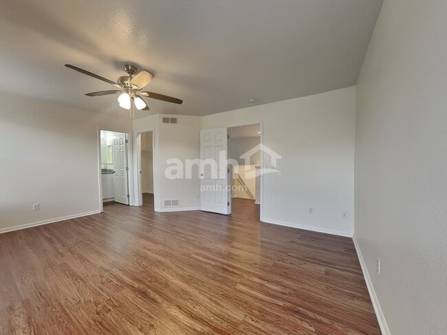 Building Photo - 1134 Sunbird Ave