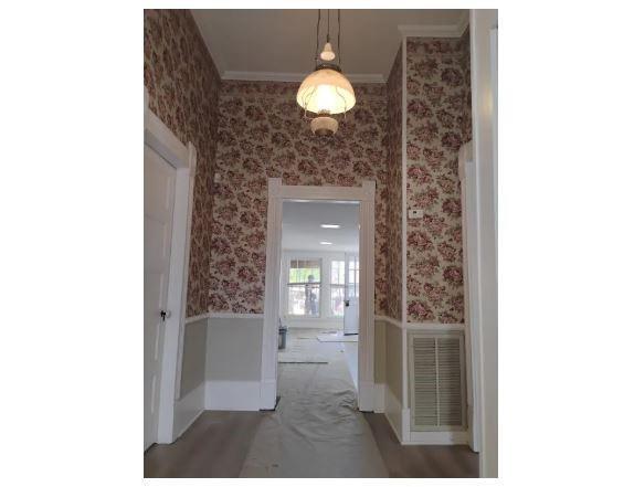 Building Photo - 504 N Newsom St