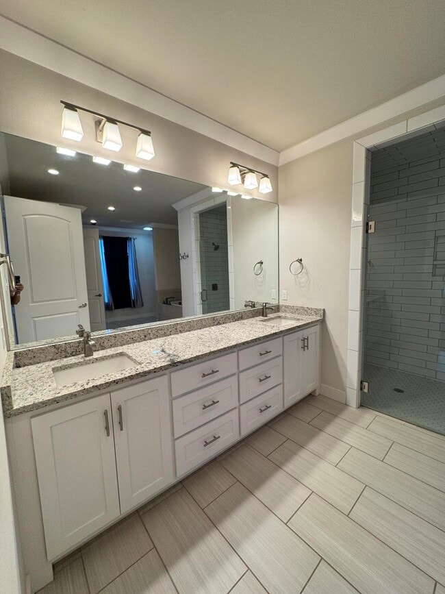 Building Photo - 23 Wilshire Blvd