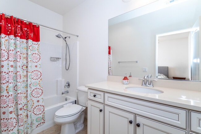 Building Photo - 28629 Farrier Dr