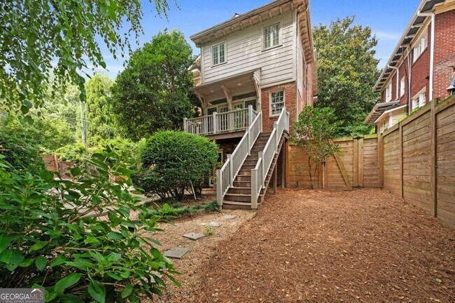 Building Photo - 1337 Briarcliff Rd NE