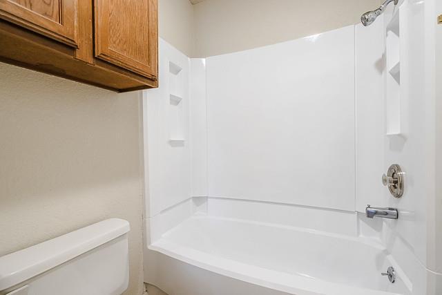 Building Photo - 7825 Beauregard Cir