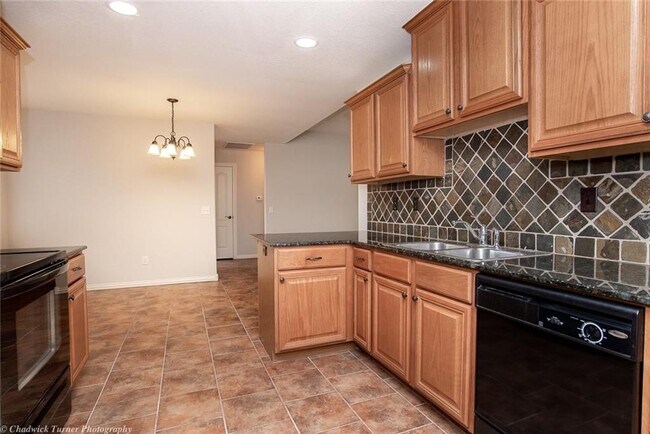 Building Photo - 4241 W Puppy Creek Dr