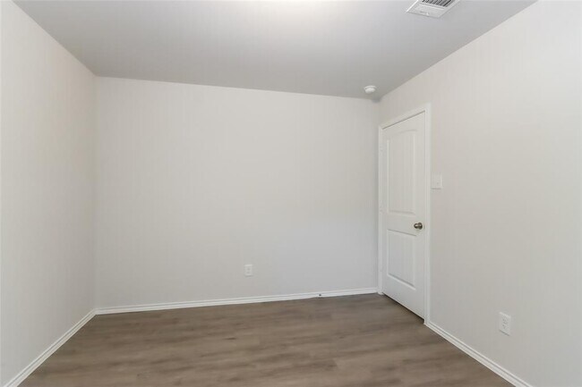 Building Photo - 3737 Alexus Dr