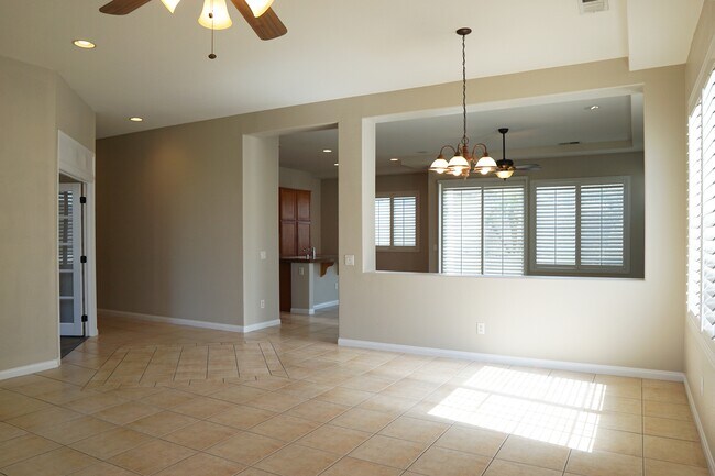 Building Photo - 79882 Viento Dr