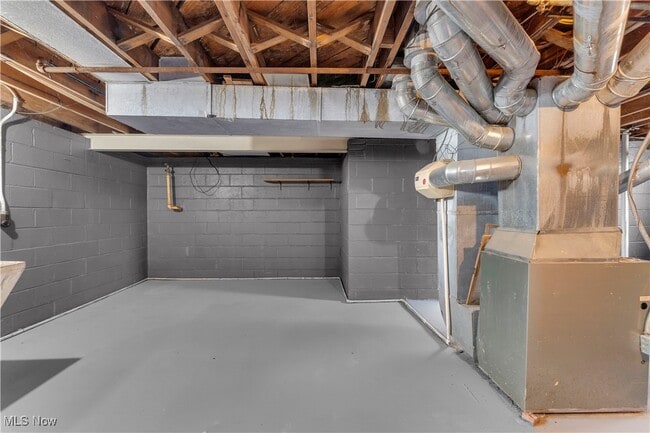 Building Photo - 17106 Holly Hill Dr