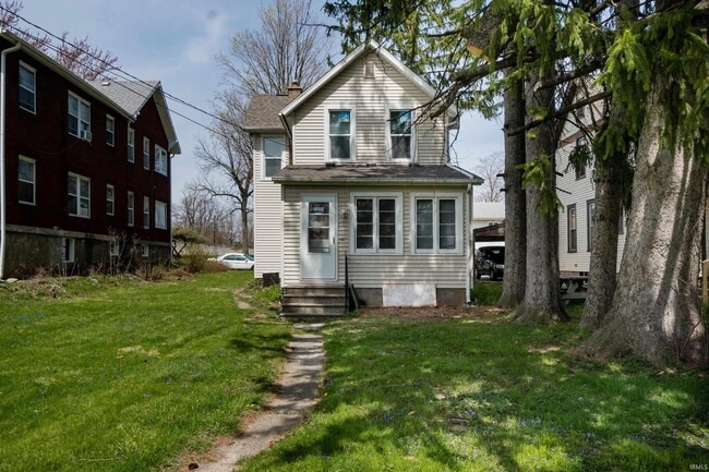 Building Photo - 1014 Elmwood Ave