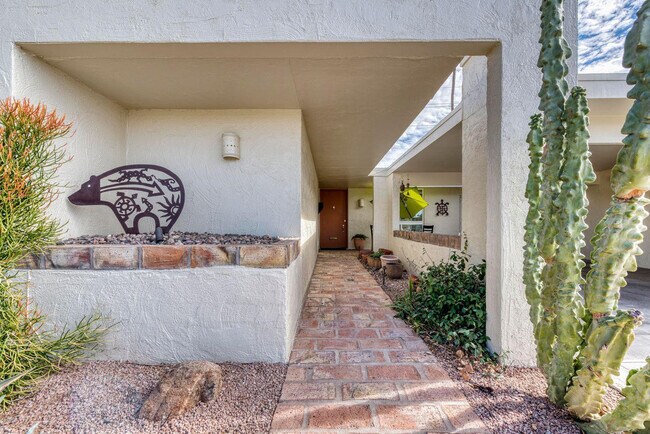 Building Photo - 4111 N 87th Pl