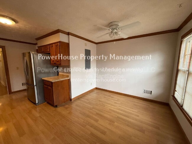 Building Photo - 3209 Henderson Walk