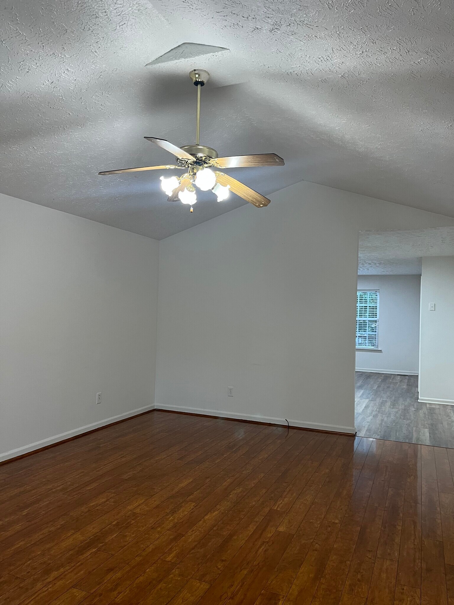 Living room - 2047 Horncastle Dr