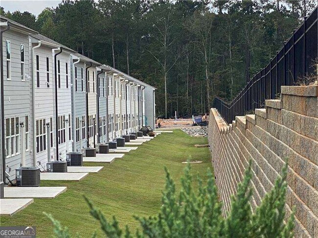 Building Photo - 284 Whitetail Cir