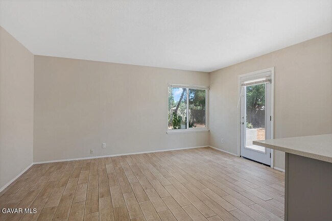 Building Photo - 44556 Fenhold St