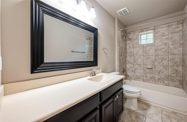 Building Photo - 13606 Mooring Pointe Dr