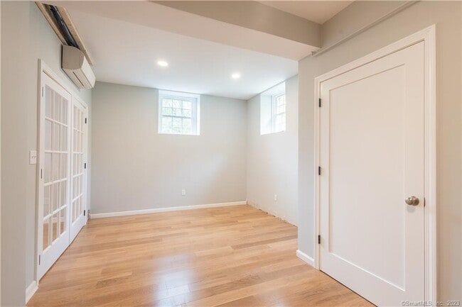 Building Photo - 55 Cider Mill Ln
