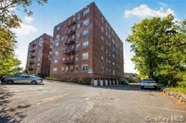 Building Photo - 1234 Midland Ave