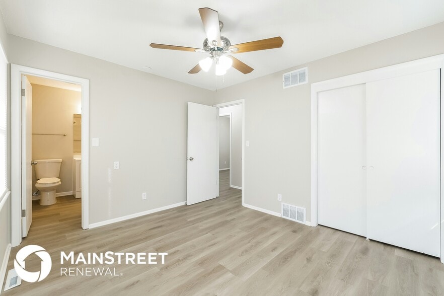 Building Photo - 9204 Marsh Ave