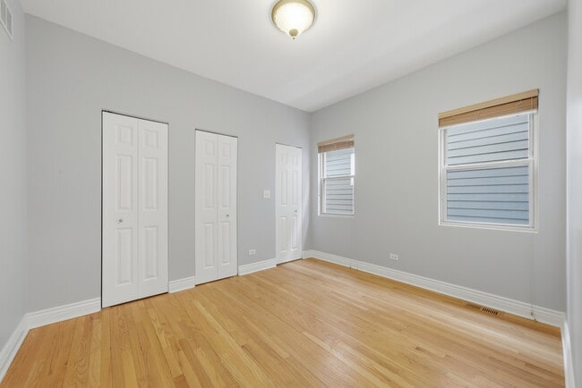 Building Photo - 4545 N Lawndale Ave