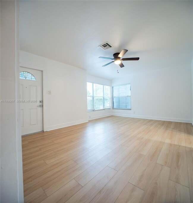 Building Photo - 1500 NW 3rd Ave