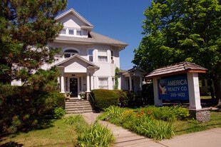 Building Photo - 1002 Wyoming Ave
