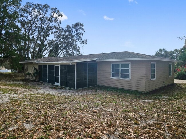 Building Photo - Updated 3-Bed, 2-Bath Home on ½-Acre Corner Lot with 2-Car Garage | Move-In Ready